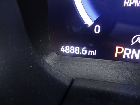 Used 2026 Ford Explorer Active AWD/4WD image 21