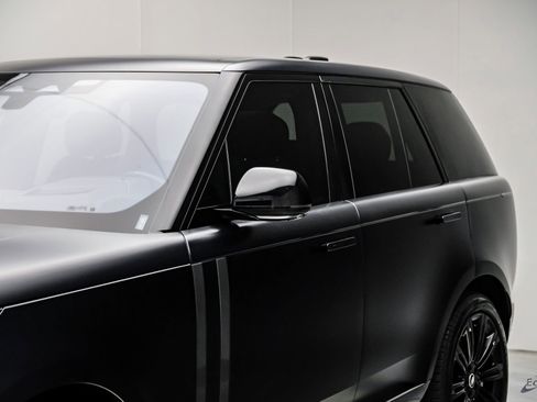 Used 2023 Land Rover Range Rover SE image 27
