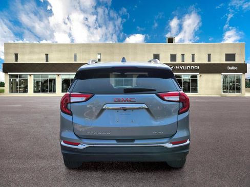 Used 2023 GMC Terrain SLT w/ LPO, Floor Liner Package AWD/4WD image 4