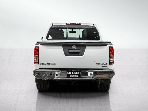 Used 2018 Nissan Frontier SV w/ Value Truck Package AWD/4WD image 4