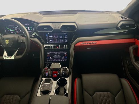 Used 2024 Lamborghini Urus S AWD/4WD image 24