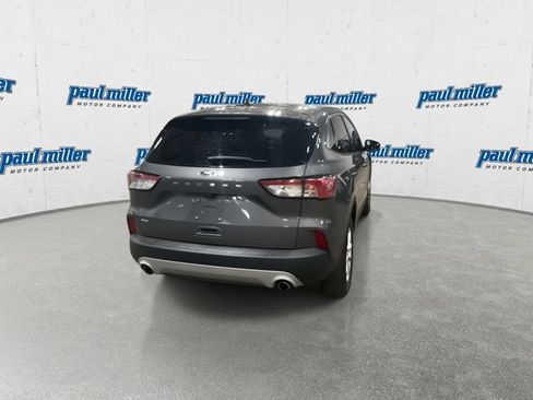 Used 2021 Ford Escape SE FWD image 9
