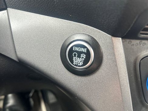 Used 2019 Ford Escape SE AWD/4WD image 28