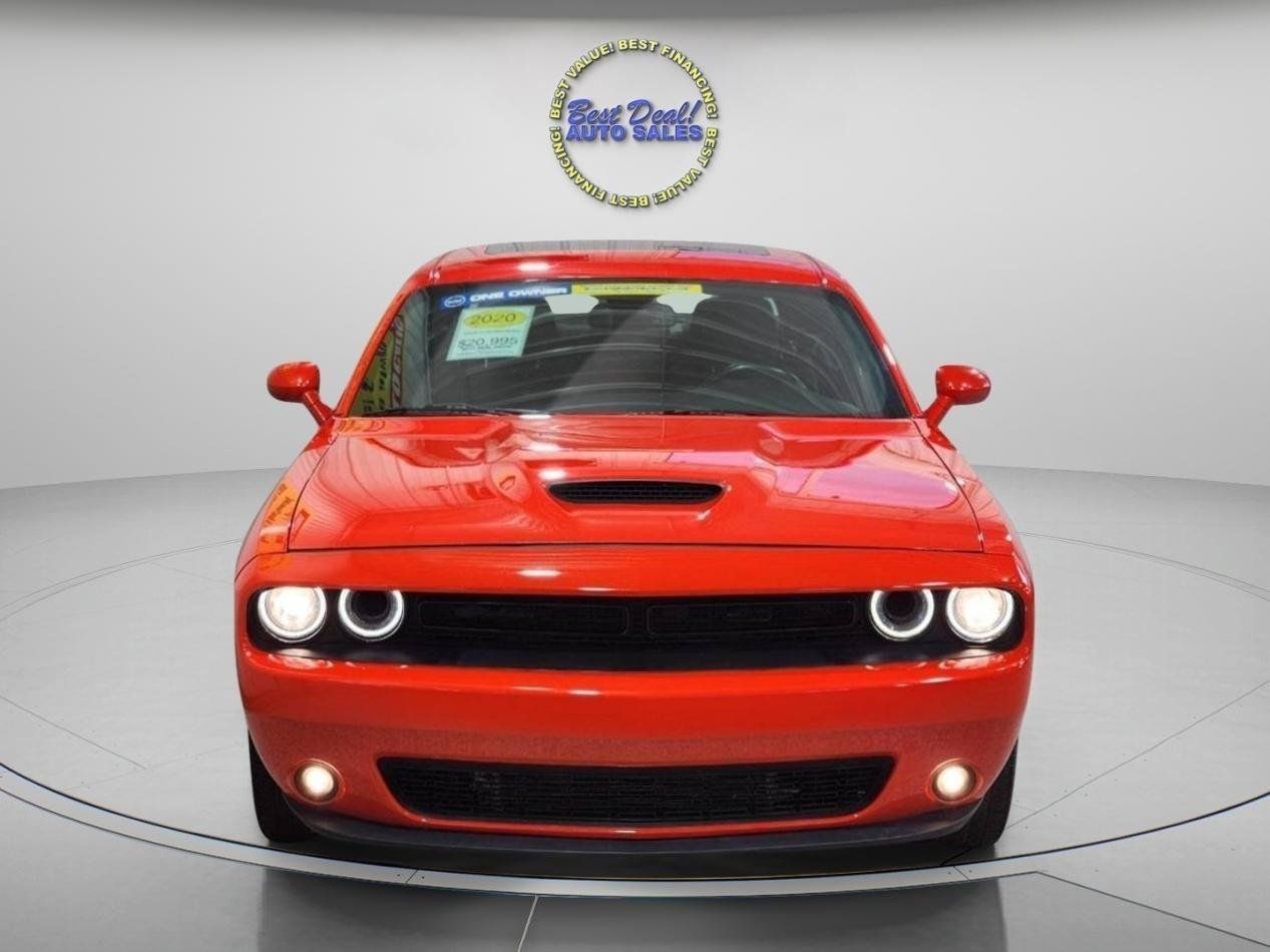 Used 2020 Dodge Challenger GT w/ Blacktop Package AWD/4WD image 9