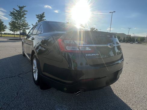 Used 2014 Ford Taurus SEL w/ Equipment Group 201A AWD/4WD image 3