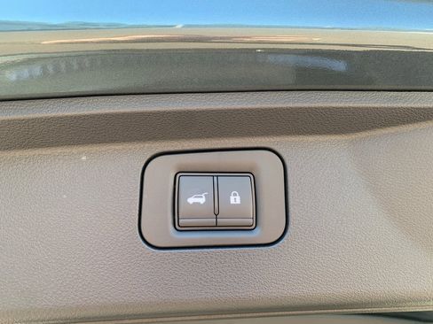 New 2026 Nissan Armada Platinum image 6