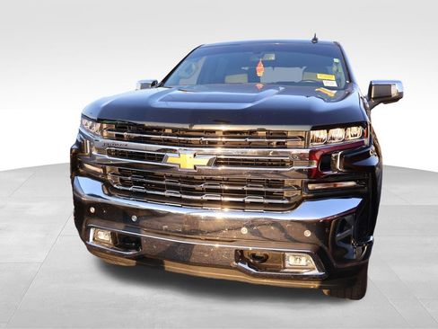 Used 2019 Chevrolet Silverado 1500 LTZ AWD/4WD image 3
