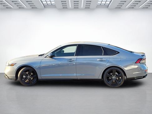 Used 2023 Honda Accord Sport image 15