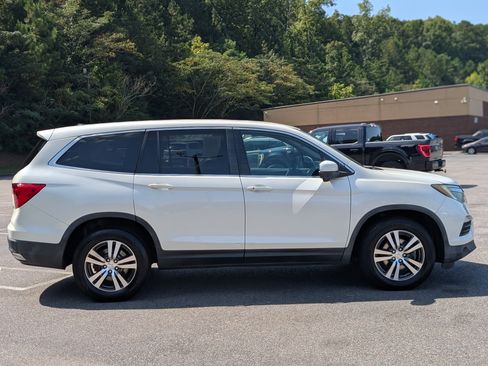Used 2016 Honda Pilot EX image 10