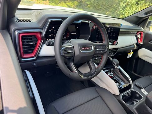 New 2026 GMC Canyon AT4X w/ AT4X AEV Edition image 3