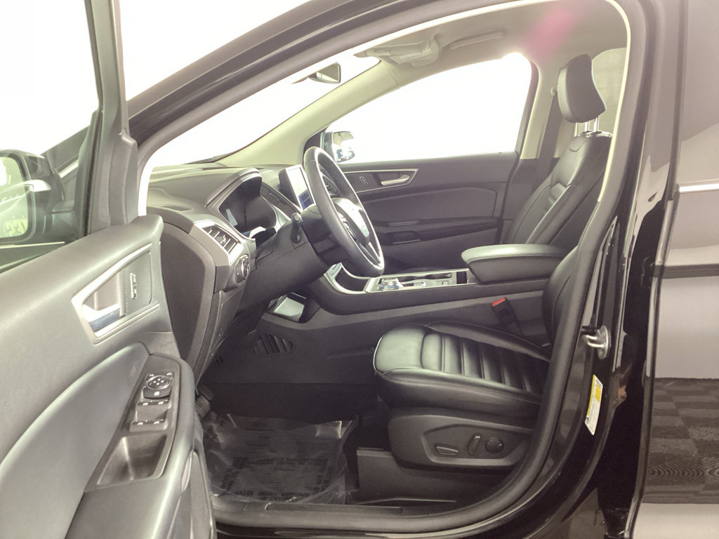 Certified 2024 Ford Edge SEL w/ Convenience Package AWD/4WD image 15