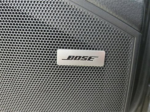 Used 2019 Porsche Cayenne image 16