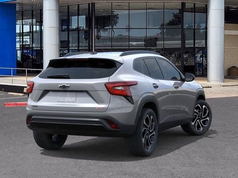 New 2026 Chevrolet Trax RS image 4
