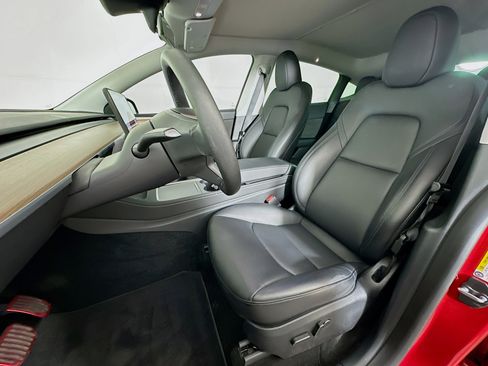 Used 2023 Tesla Model Y Long Range image 13