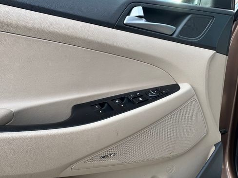 Used 2017 Hyundai Tucson SE Plus image 11