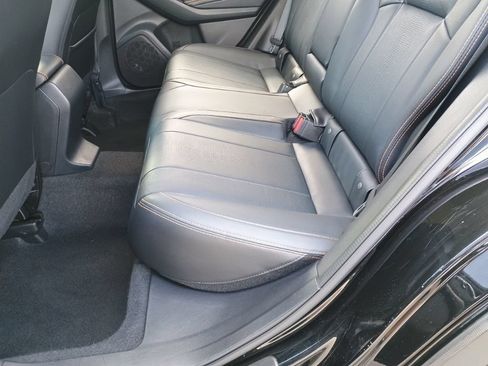 Used 2019 Subaru Crosstrek 2.0i Limited w/ Moonroof Package w/Navigation AWD/4WD image 16