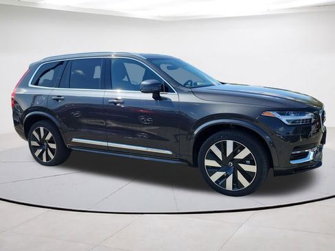 Certified 2024 Volvo XC90 T8 Plus w/ Protection Package Premier image 1