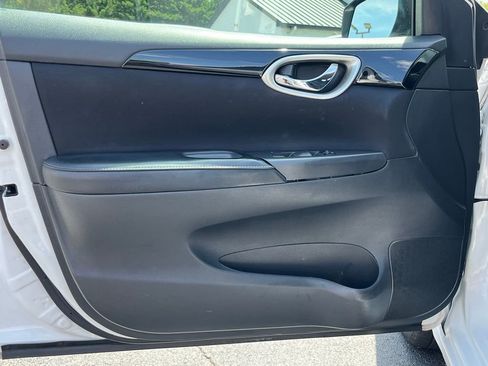 Used 2018 Nissan Sentra SV FWD image 10
