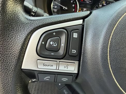 Used 2018 Subaru Forester 2.5i Premium AWD/4WD image 38