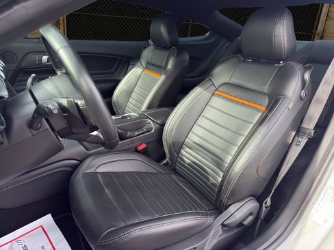 Used 2022 Ford Mustang Mach 1 w/ Mach 1 Handling Package RWD image 5