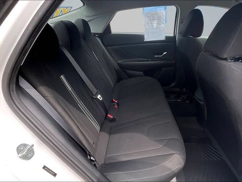 Used 2023 Hyundai Elantra SEL w/ Convenience Package FWD image 29