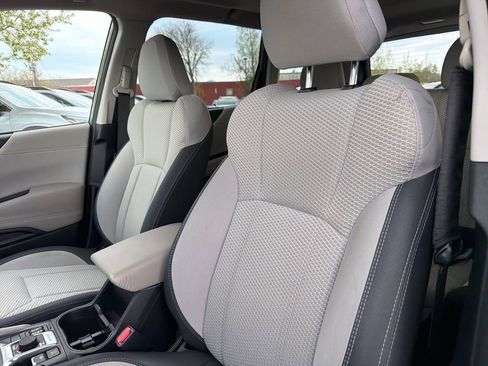 Used 2019 Subaru Forester Premium w/ All-Weather Package AWD/4WD image 21