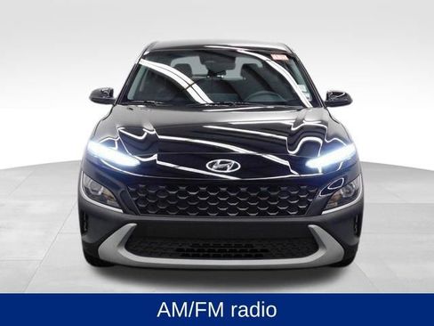 Used 2023 Hyundai Kona SE image 3