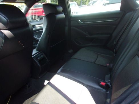 Used 2022 Honda Accord Sport image 6