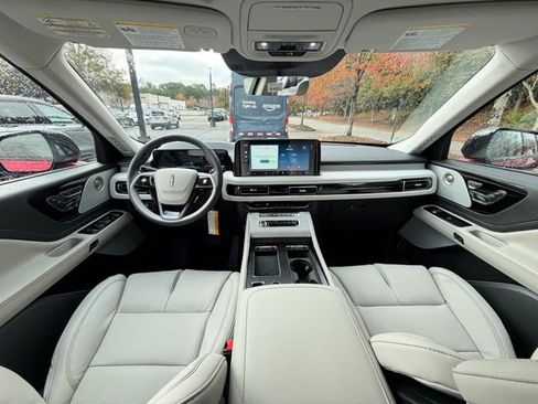 New 2026 Lincoln Aviator Reserve image 10