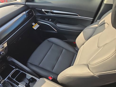 New 2025 Kia Telluride S image 18