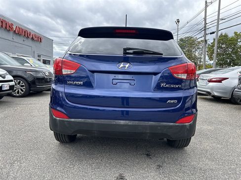 Used 2011 Hyundai Tucson GLS image 5