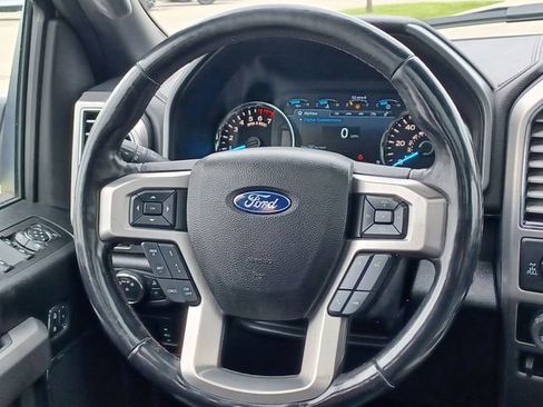Used 2018 Ford F150 Platinum w/ Equipment Group 701A Luxury AWD/4WD image 27