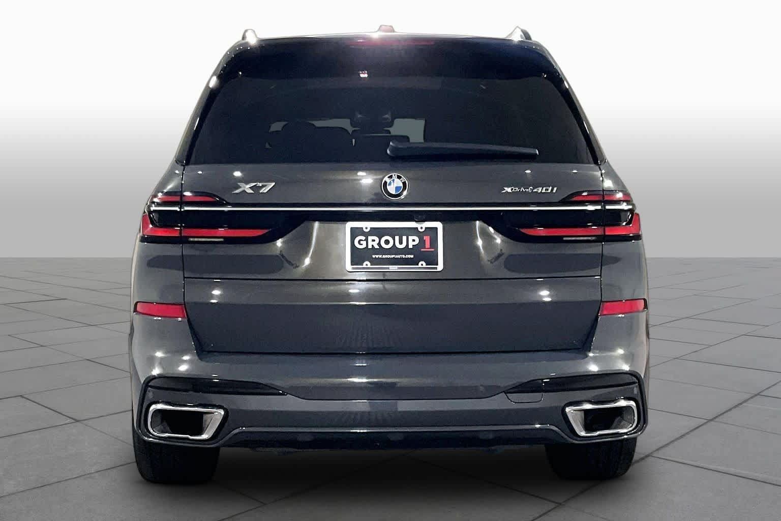 Used 2024 BMW X7 xDrive40i w/ Executive Package AWD/4WD image 4