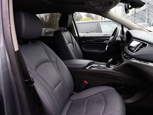 Used 2020 Buick Enclave Premium w/ Sun and Sites Package AWD/4WD image 26