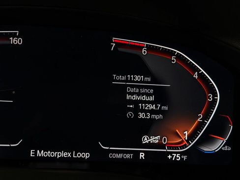 Used 2025 BMW X4 xDrive30i AWD/4WD image 17