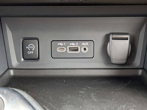 New 2025 Nissan Sentra SV w/ SV Premium Package image 28