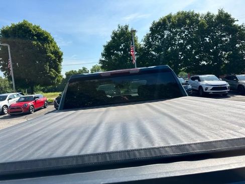 Used 2024 Chevrolet Silverado 1500 LT AWD/4WD image 28