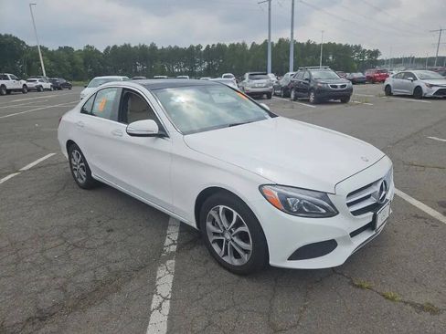 Used 2015 Mercedes-Benz C 300 4MATIC Sedan image 5