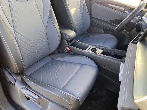 New 2026 Volkswagen Tiguan SE R-Line image 7