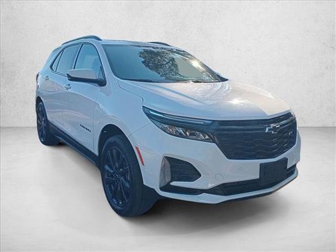 Used 2024 Chevrolet Equinox RS image 3