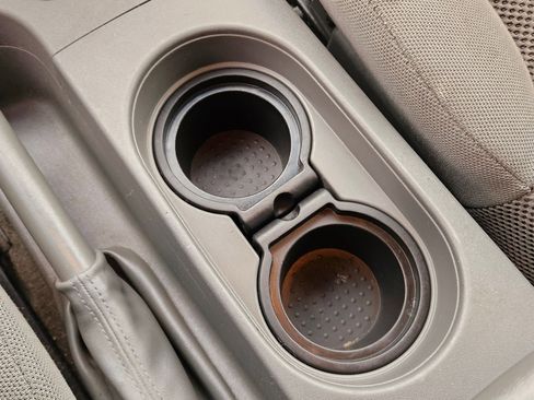 Used 2006 Nissan Frontier SE w/ (P01) Power Pkg image 28