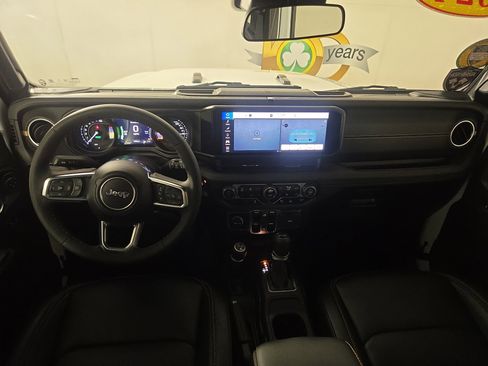 Certified 2024 Jeep Wrangler Unlimited Sahara w/ Safety Group AWD/4WD image 14