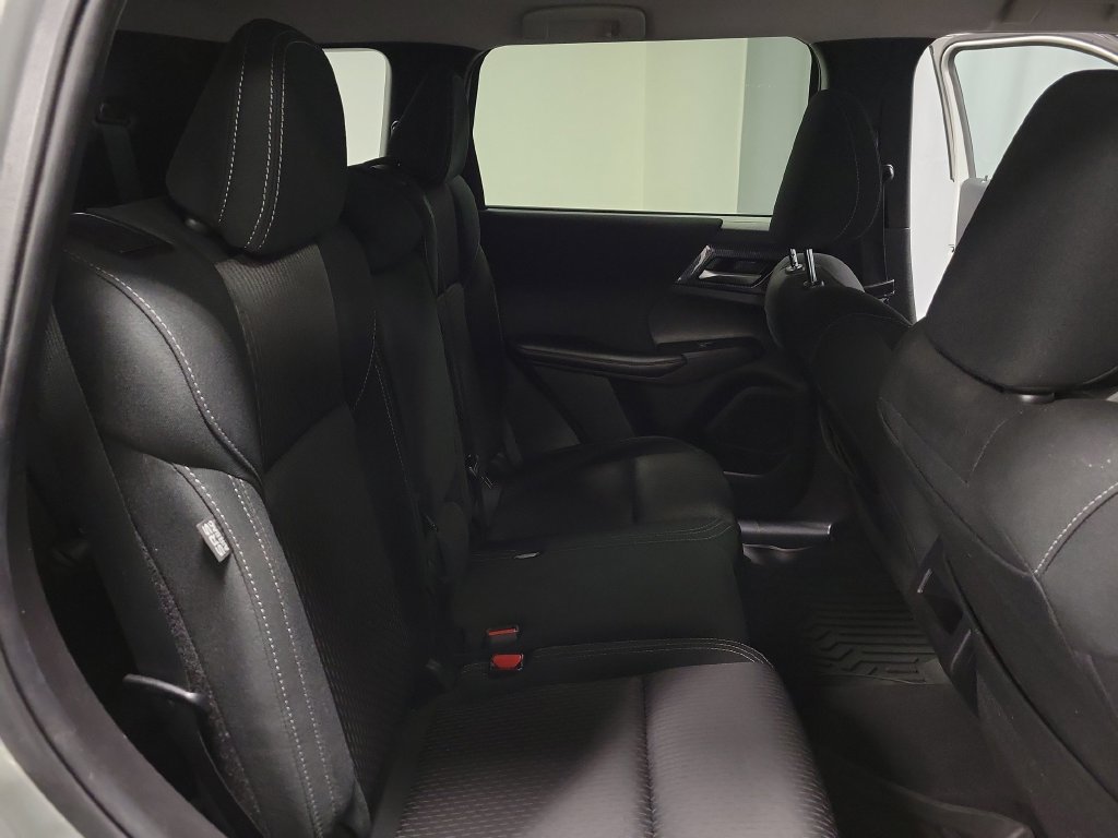 Used 2023 Mitsubishi Outlander ES AWD/4WD image 32
