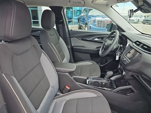 Used 2023 Chevrolet TrailBlazer LS FWD image 29