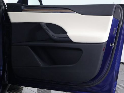 Used 2023 Tesla Model X AWD/4WD image 14