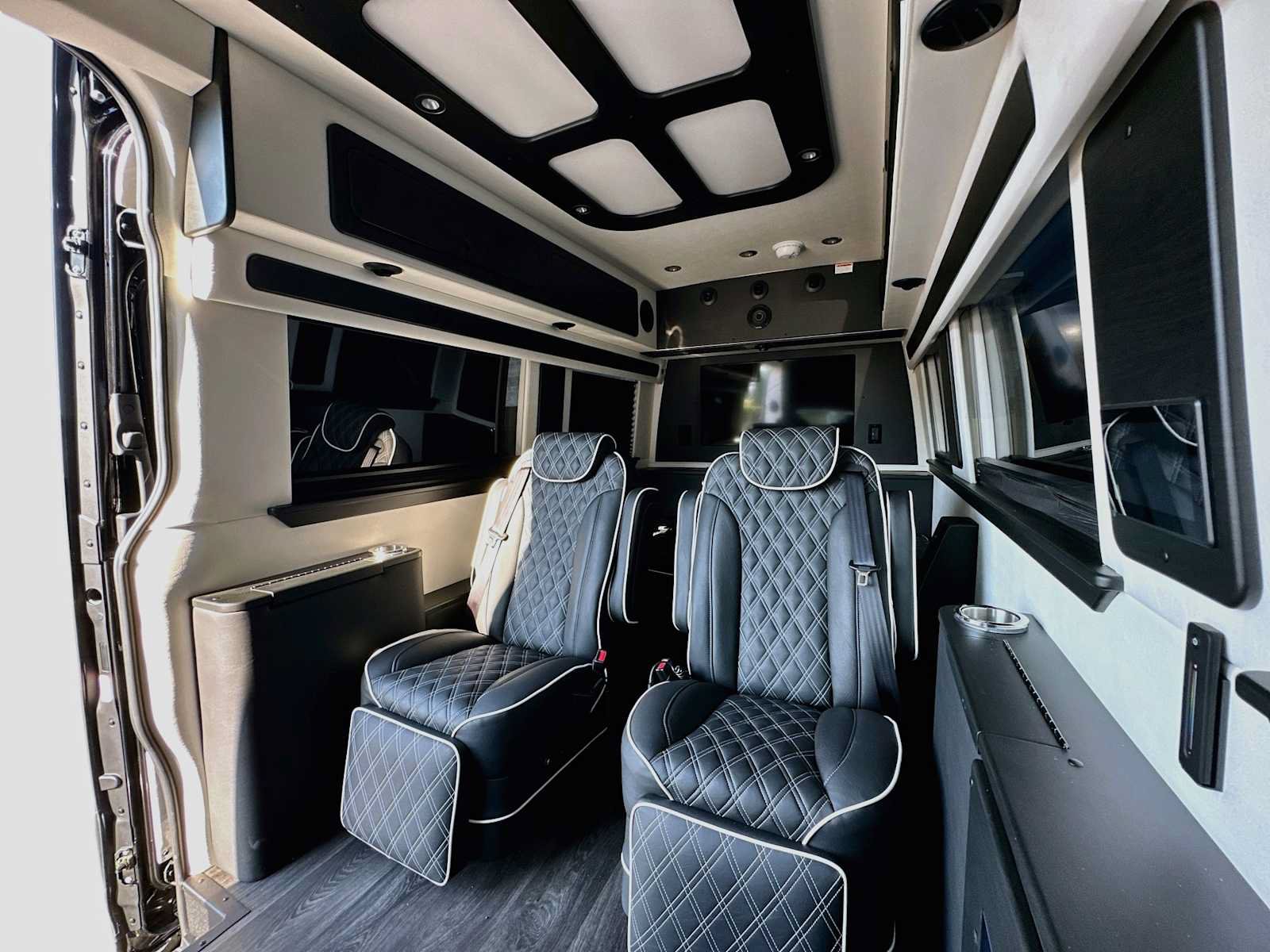 Used 2026 Mercedes-Benz Sprinter 3500 image 25