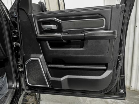 Used 2022 RAM 2500 Laramie AWD/4WD image 46