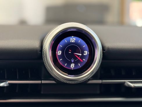 New 2025 Maserati Grecale Folgore image 25