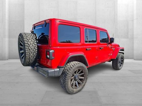Used 2019 Jeep Wrangler Unlimited Sahara w/ Uconnect 4C Nav & Sound Group AWD/4WD image 6