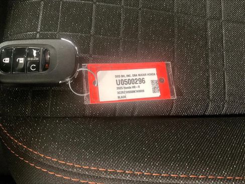 Used 2025 Honda HR-V Sport image 31